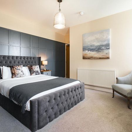 Rooms At The Dressers Arms チョーリー エクステリア 写真