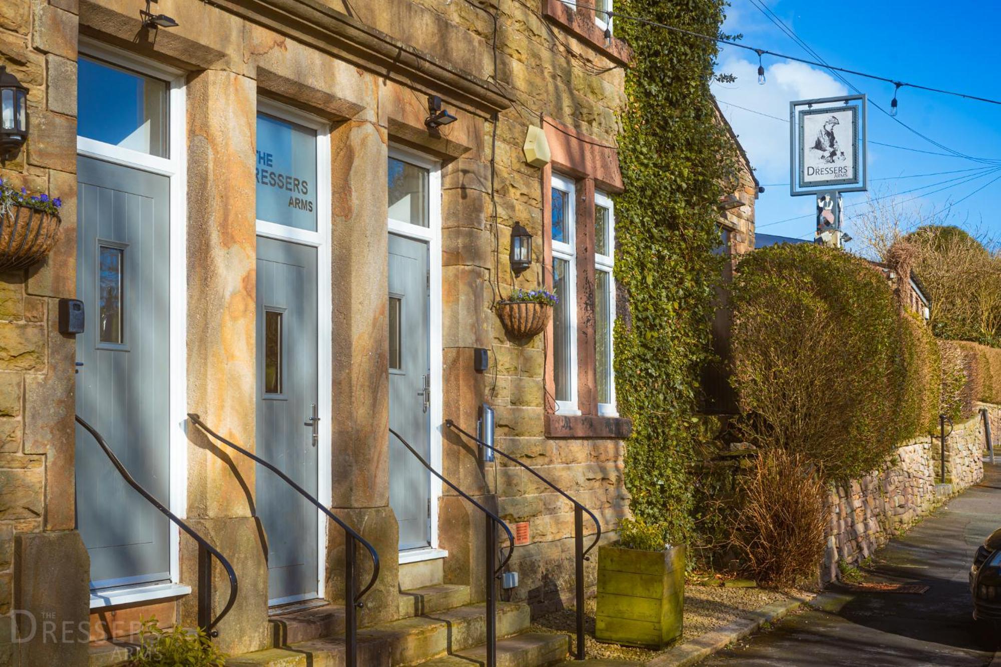 Rooms At The Dressers Arms チョーリー エクステリア 写真