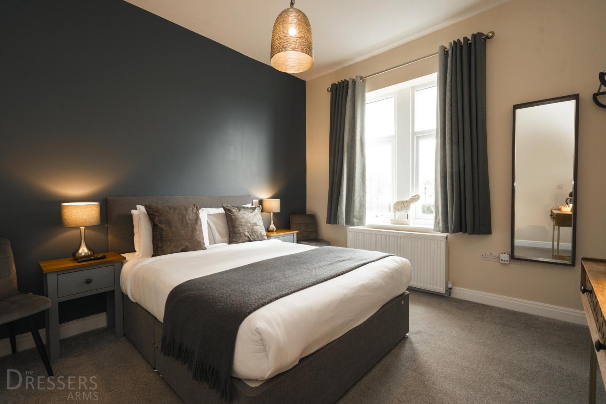 Rooms At The Dressers Arms チョーリー エクステリア 写真