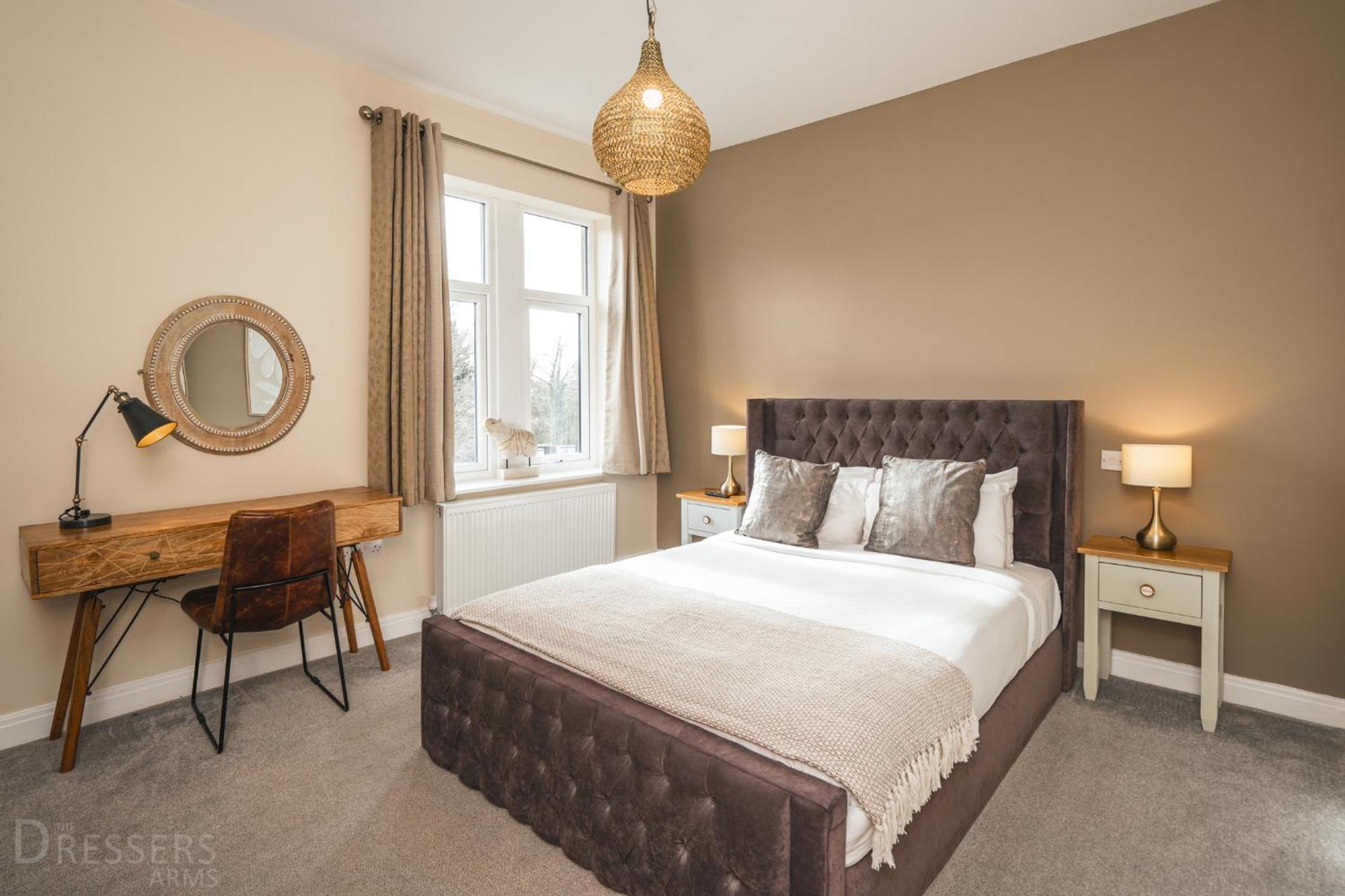 Rooms At The Dressers Arms チョーリー エクステリア 写真