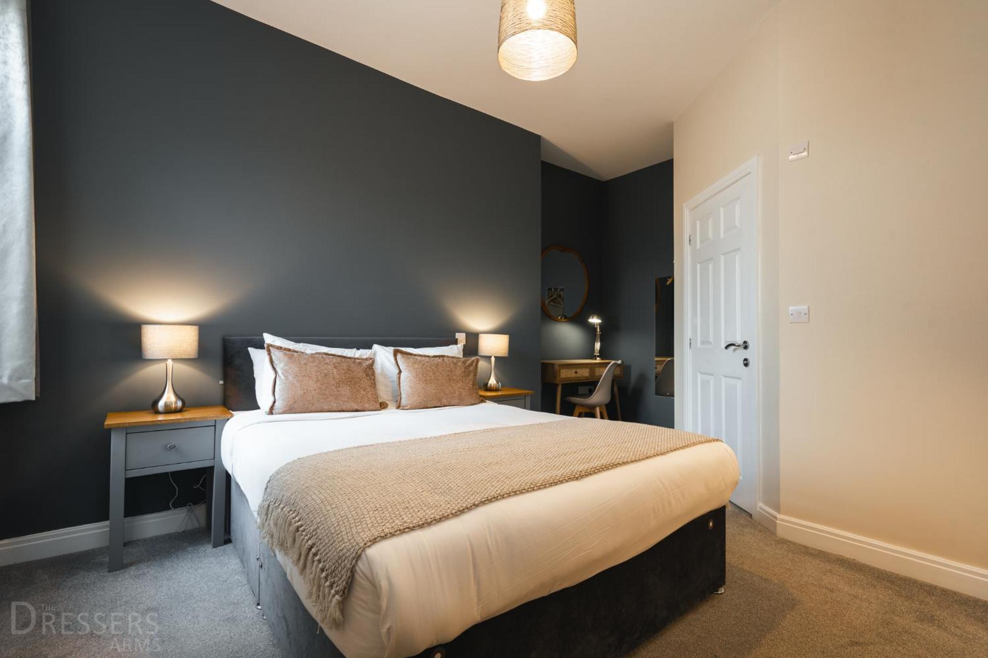 Rooms At The Dressers Arms チョーリー エクステリア 写真